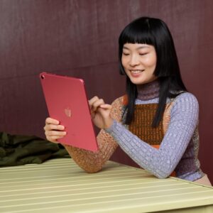 Apple iPad (10th Generation) 3