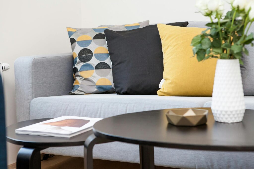 10 Easy DIY Home Decoration Tips – Transform Your Space on a Budget